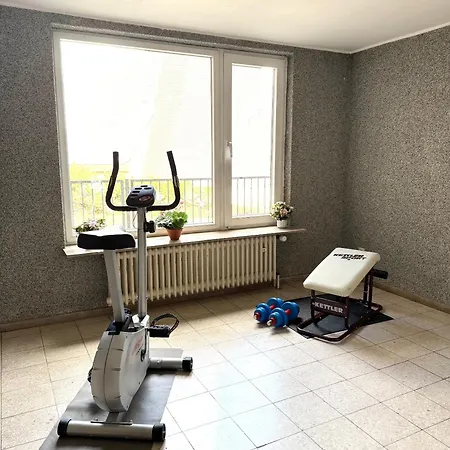 Zentrale Mit Gipfelblick Und Parkplatz In דירה *