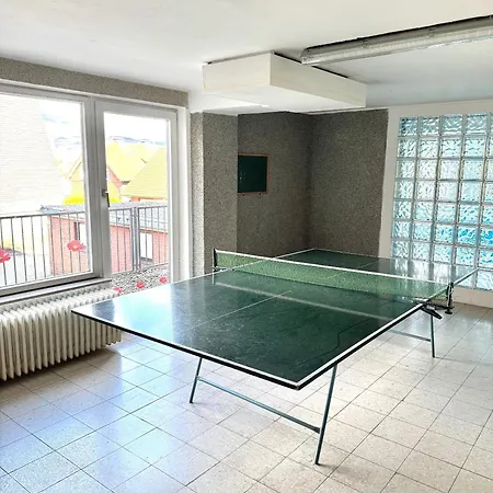 Erstklassige Ferienwohnung Zentral - Gipfelblick, Parkplatz & Bettwaesche Inklusive *